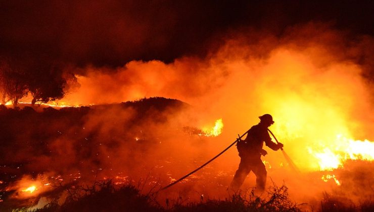 california-wildfire-night-e1407330776179